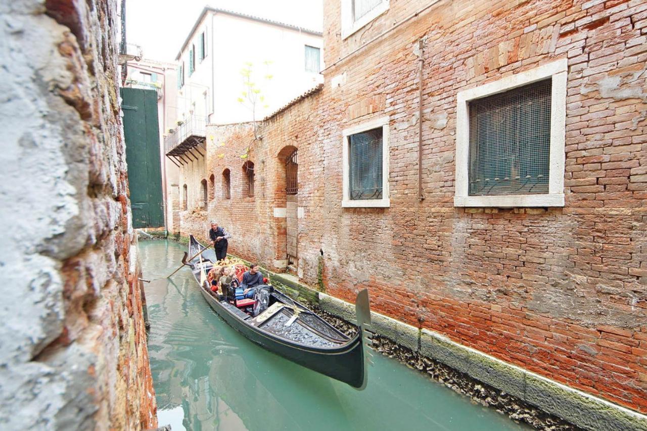 Gondola View Apartment Venecia Exterior foto