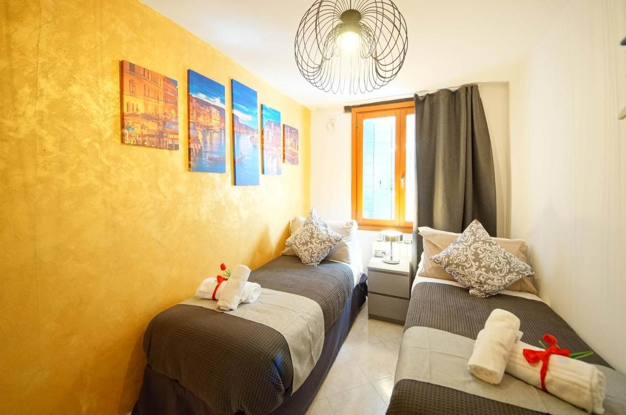 Gondola View Apartment Venecia Exterior foto