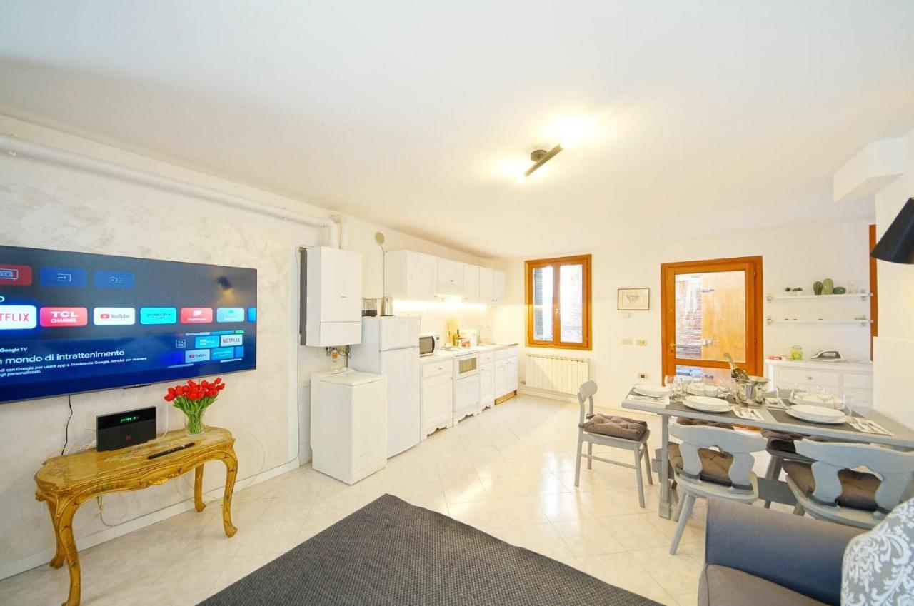 Gondola View Apartment Venecia Exterior foto